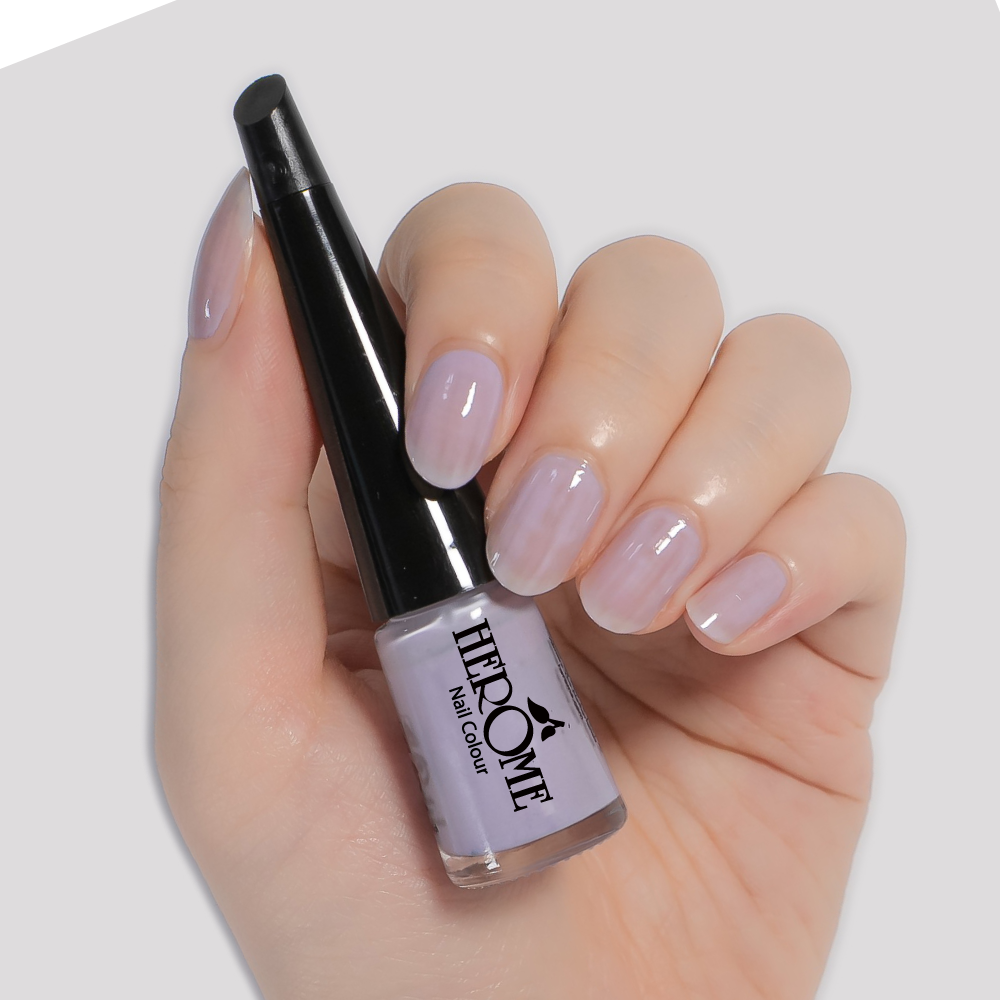 ネイルカラー マニキュア エローム HEROME テイクアウェイネイルカラーズ126 爪に塗布