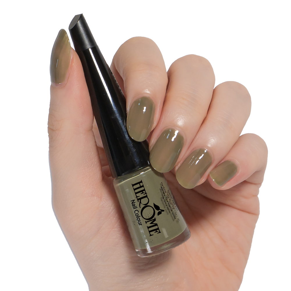 ネイルカラー マニキュア エローム HEROME テイクアウェイネイルカラーズ168 爪に塗布